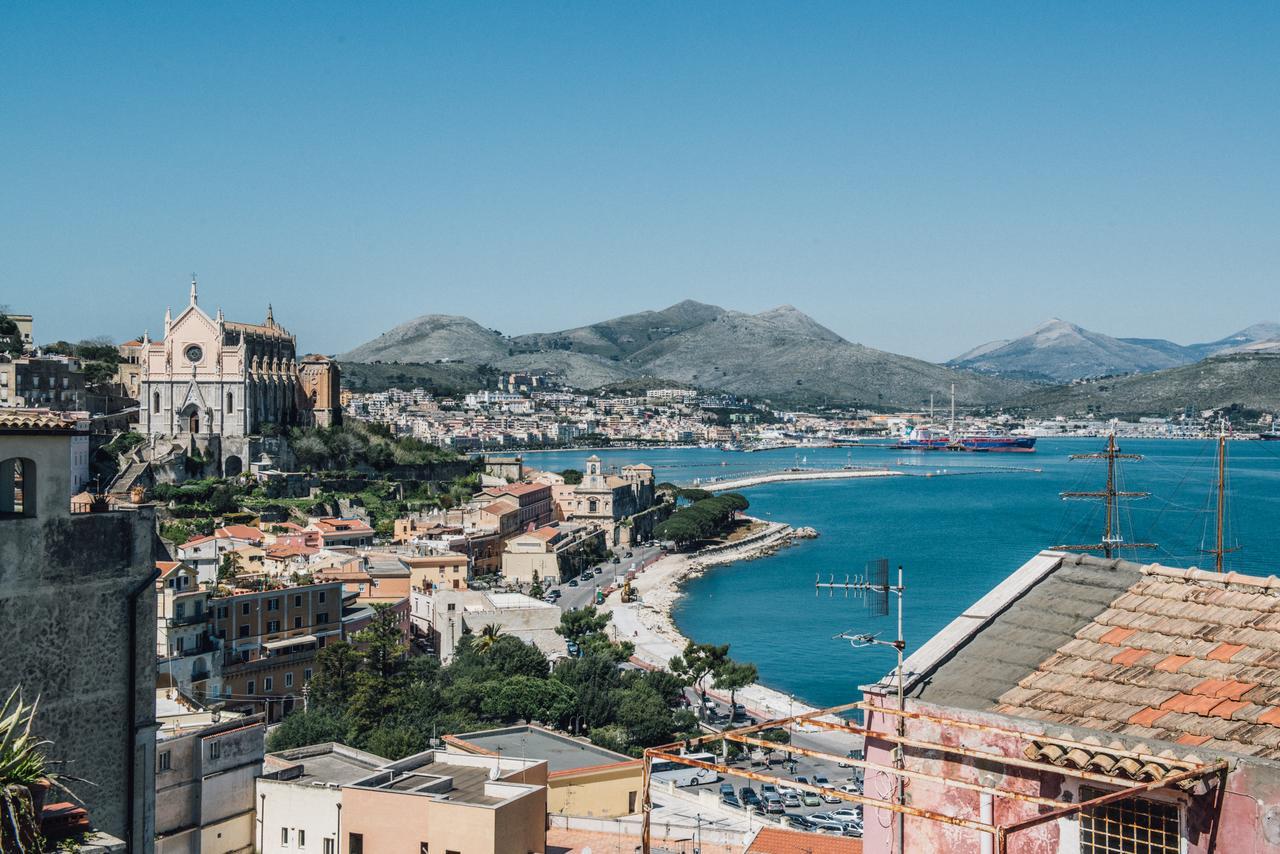 L' Ambasciata Gaeta Hotel Buitenkant foto